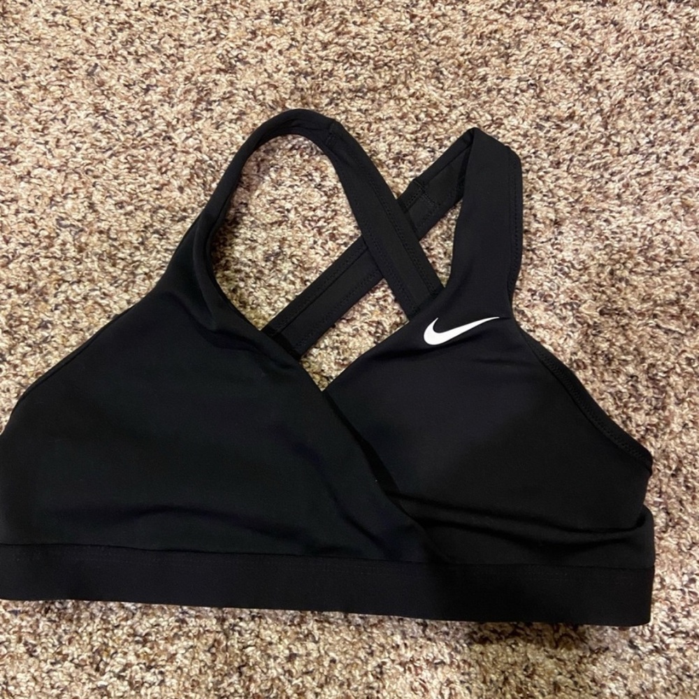 Nike maternity yoga bra